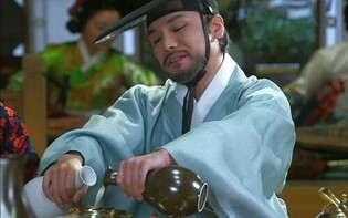 Shin Jong-geun's 'K-Liqueur' Story: The Chronicles of 'Bomb Shots'