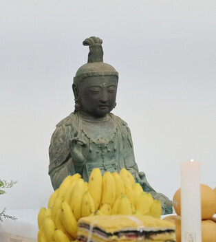 Return of Buddhist statue to Japan