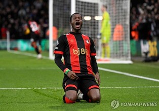 본머스 와타라, 부르키나파소 선수 최초로 EPL 해트트릭