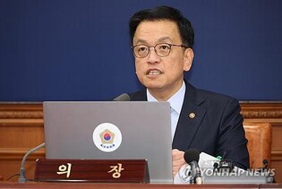 Choi demands parliamentary reconsideration of bill on special counsel probe into Yoon