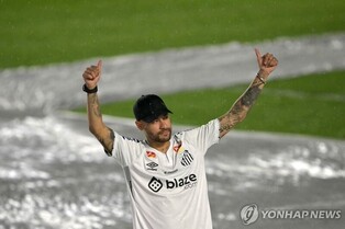 사우디 떠난 네이마르, 12년 만에 산투스 복귀…5개월 계약