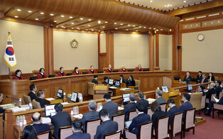 Yoon attends hearing of impeachment trial