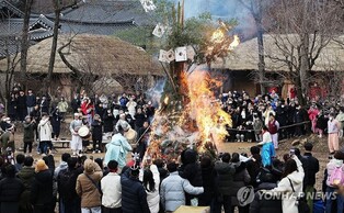 "달집 태우며 소원 빌어요"…진안 중평굿보존회 8일 대보름공연