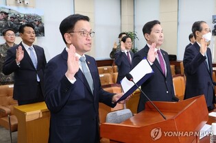 Acting president grilled at parliamentary probe into Yoon's insurrection allegation