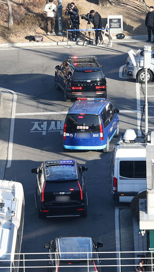 Yoon to attend hearing of impeachment trial