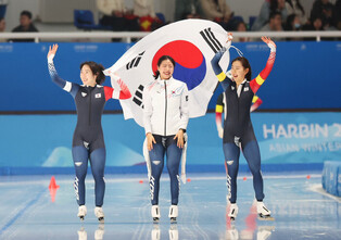 Gold in women's team sprint speed skating