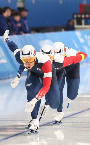 S. Korea grabs silver in men's team sprint speed skating