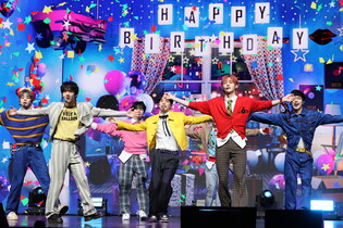 Media Showcase Photos for EVNNE's 4th Mini Album 'HOT MESS'