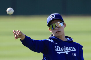 Kim Hye-seong at MLB spring training