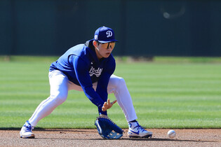 Kim Hye-seong at MLB spring training