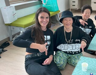 할매래퍼 '수니와칠공주' 다큐 5월 말 폴란드서 개봉 예정