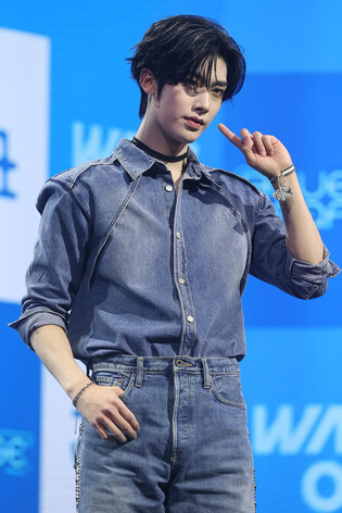 'Blue Paradise' Media Showcase Photos of ZEROBASEONE Members