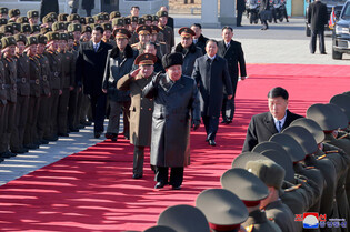 N.K. leader visits military, political school of armed forces