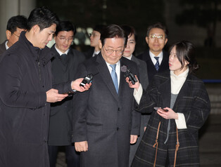 Prosecutors demand 2-yr prison term for opposition leader