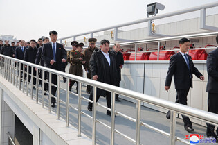 N.K. leader inspects general hospital