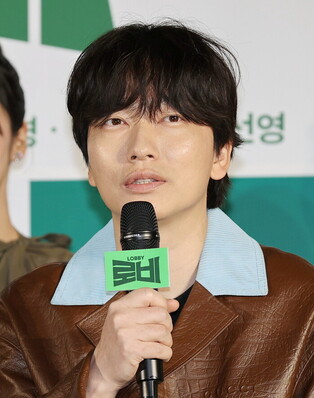 S. Korean actor Lee Dong-whee