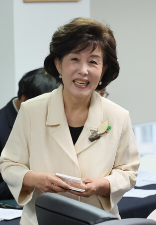 Head of state truth panel