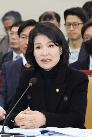 Broadcast watchdog chief at parliamentary session