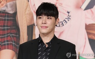 경찰, 가수 휘성 사망 경위 조사…내일 국과수 부검(종합)