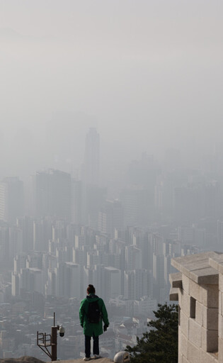 S. Korea hit by yellow dust storm