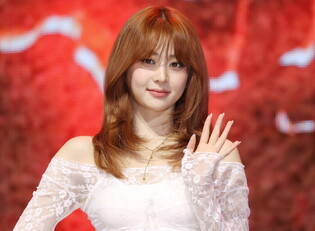 S. Korean girl group Le Sserafim