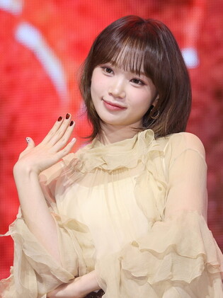 S. Korean girl group Le Sserafim