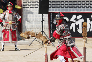 Demonstration of traditional Korean swordsmanship