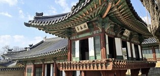 Changdeokgung Embraces Spring, Opens 4 Major Spots to Public