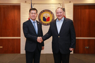 Arms agency head meets Philippine defense chief