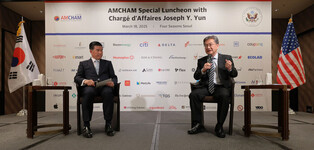 Acting U.S. envoy meets AMCHAM officials