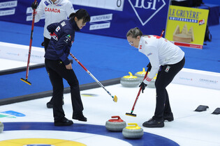 S. Korea-Canada match at women's curling worlds