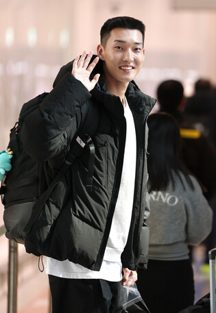 S. Korean high jumper leaves for China