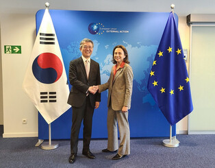 S. Korean vice FM meets chief of EU diplomatic service