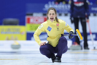 S. Korea-Sweden match at women's curling worlds