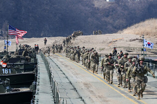 S. Korea-U.S. river-crossing drill