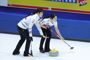 S. Korea-Italy match at women's curling worlds