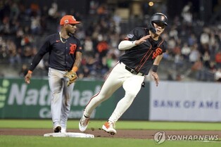 316일 만에 오라클 파크 돌아온 이정후, 1볼넷 1득점