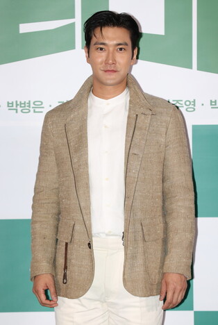 S. Korean actor Choi Si-won