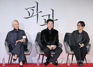 Filmmaker Min Kyu-dong: 'When I saw Lee Hye-young, I felt it was destined'