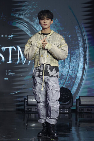 Japanese boy group ONE OR EIGHT