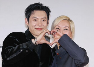 S. Korean actor Kim Sung-chul and actress Lee Hye-young