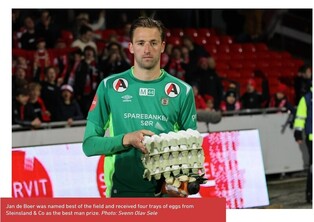 수훈선수에게 트로피 대신 계란…노르웨이 축구팀의 기발한 선물
