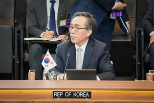 S. Korean FM attends top diplomats' meeting of NATO