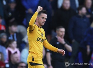 울브스, 입스위치에 2-1 역전승…'아! 사라비아' 1G 1A 원맨쇼