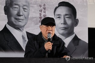 이승만·박정희 다큐 만든 이장호 "분열·대립의 시대 정리될것"