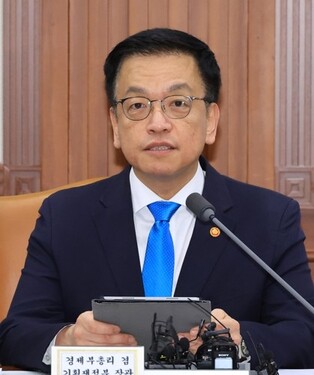 Finance minister highlights need to promote S. Korea's democratic, economic resilience