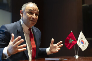 Moroccan industry minister gives interview