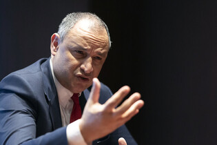 Moroccan industry minister gives interview