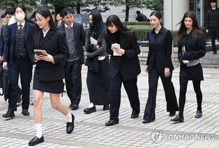 (LEAD) NewJeans appeals after court upholds ban on independent activities