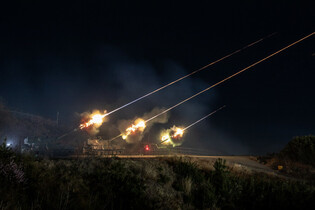 Army conducts nighttime live-fire drill